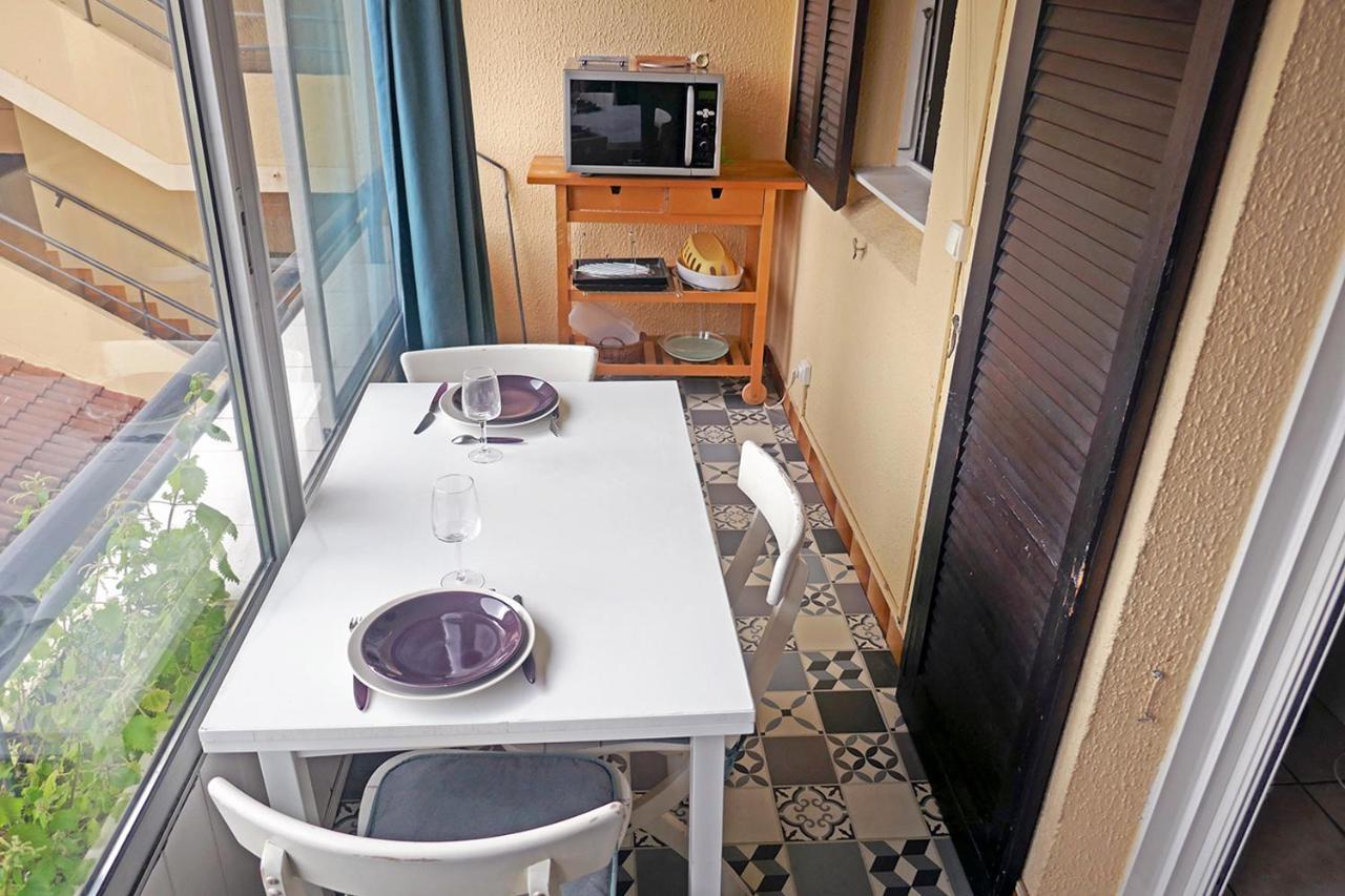 Apartment With Sea View Ла-Сейн-сюр-Мер Экстерьер фото